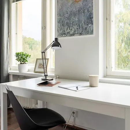 Two For Up To 5 Guests * Tampere